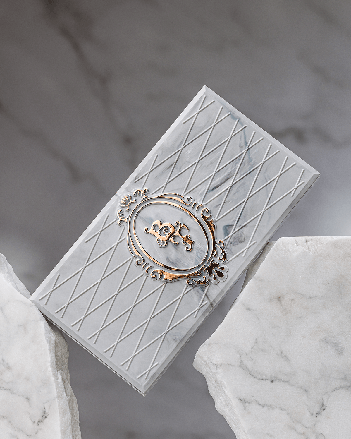 BT Marble Smokey Eyes