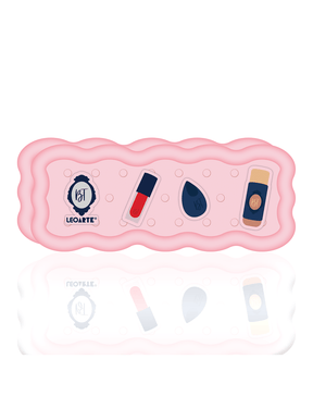 Estojo de Silicone com Pins Bruna Tavares